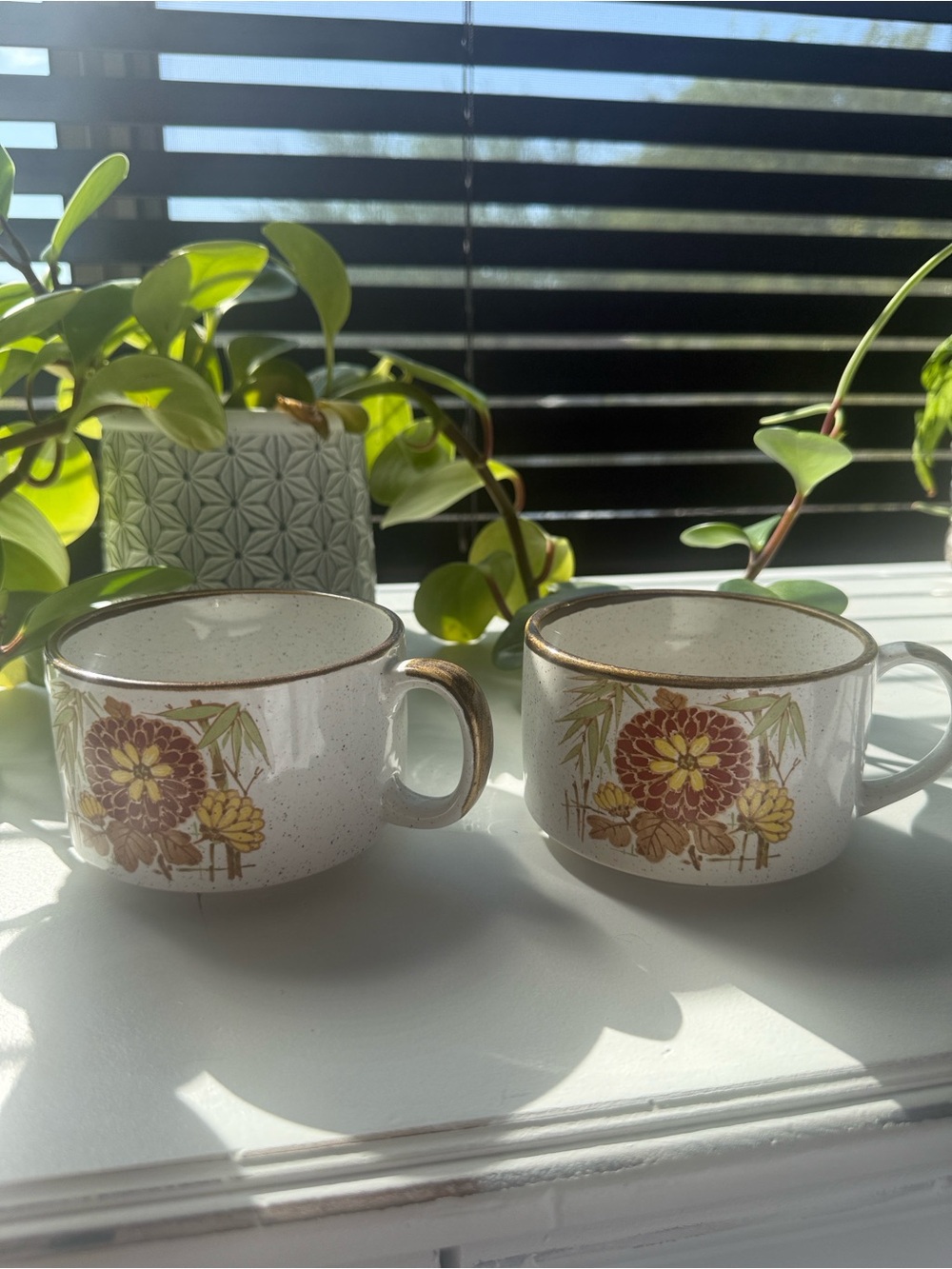 Vintage Japanese Stoneware Floral Mug Set of 2 Speckled Harvest Cottage Core